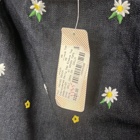 Miaou Daisy Crop Top | Kelly Cap Sleeve - XS - Picture 4 of 7